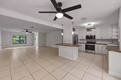 284 Allenwood Drive, Lauderdale by the Sea, FL 33308 - Photo 4
