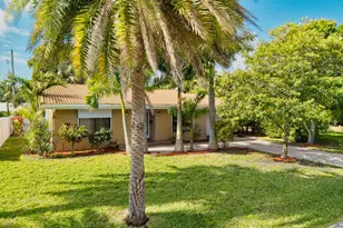 284 Allenwood Dr, Lauderdale by the Sea, FL 33308 - Photo 24