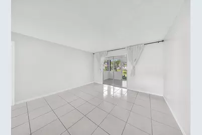 417 SW Natura Avenue #B, Deerfield Beach, FL 33441 - Photo 10