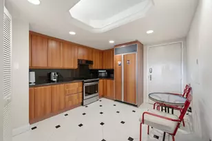 9595 Collins Ave, Surfside, FL 33154 - Photo 10