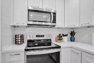 1043 N Victoria Park Rd, Fort Lauderdale, FL 33304 - Photo 16