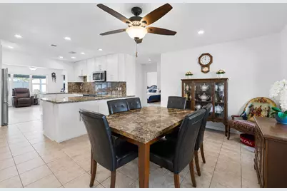 262 SW 8th Street, Dania Beach, FL 33004 - Photo 12