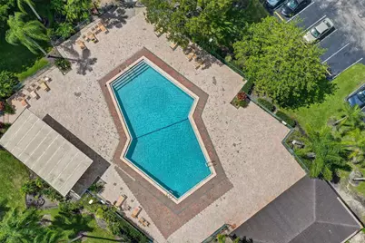 650 SW 124th Terrace #404 P, Pembroke Pines, FL 33027 - Photo 10