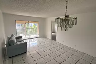 650 SW 124th Terrace, Pembroke Pines, FL 33027 - Photo 4
