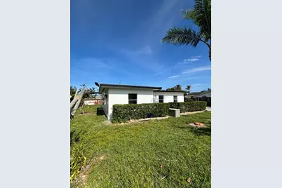 328 Urquhart Street, Lake Worth, FL 33461 - Photo 2