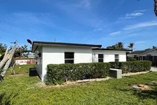 328 Urquhart St, Lake Worth Beach, FL 33461 - Photo 2