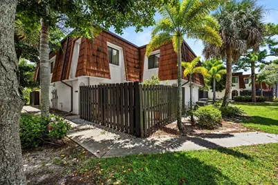 2220 White Pine Circle, Greenacres, FL 33415 - Photo 2