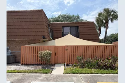 226 Charter Way, West Palm Beach, FL 33407 - Photo 4