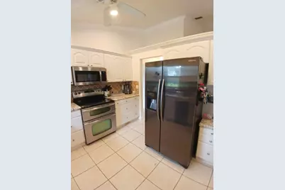6640 Plymouth Drive N, Lake Worth, FL 33462 - Photo 12