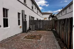 15746 SW 41st St, Miramar, FL 33027 - Photo 12