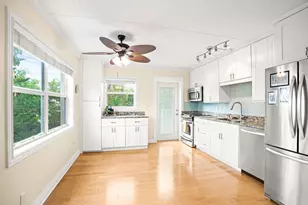 114 Cascade Ln, Palm Beach Shores, FL 33404 - Photo 6