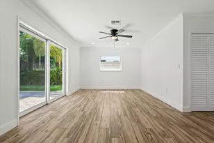 884 NW 6th Dr, Boca Raton, FL 33486 - Photo 12
