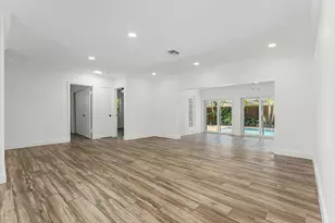 884 NW 6th Dr, Boca Raton, FL 33486 - Photo 4