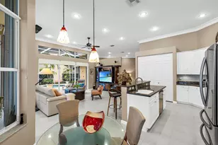 326 NW 120th Dr, Coral Springs, FL 33071 - Photo 14