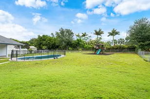 206 Parkwood Dr S, Royal Palm Beach, FL 33411 - Photo 22