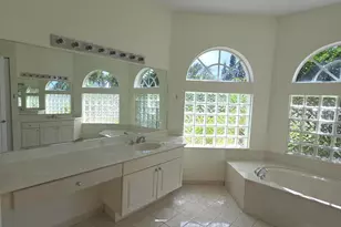 2926 E Fontana Ct, Royal Palm Beach, FL 33411 - Photo 12