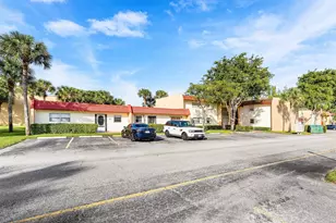 201 Lake Dora Dr, West Palm Beach, FL 33411 - Photo 16