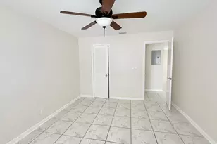 501 W Kalmia Dr, West Palm Beach, FL 33403 - Photo 12