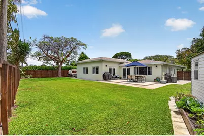 451 NE 48th Court, Oakland Park, FL 33334 - Photo 40
