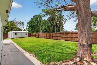 451 NE 48th Court, Oakland Park, FL 33334 - Photo 32