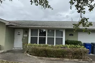 586 N Redwood Dr, Lake Park, FL 33403 - Photo 2