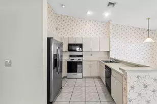 10001 Country Brook Rd, Boca Raton, FL 33428 - Photo 8