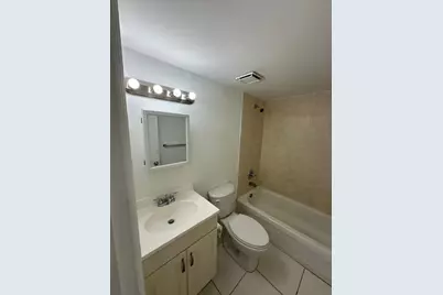 1095 W 77th Street #202, Hialeah, FL 33014 - Photo 6