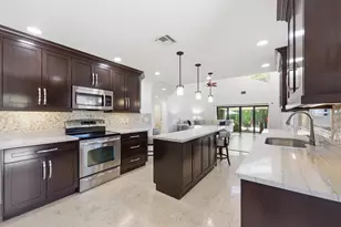 13140 Crisa Dr, Palm Beach Gardens, FL 33410 - Photo 8