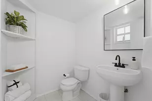 2681 S Course Dr, Pompano Beach, FL 33069 - Photo 8