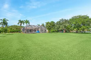 9676 Eagle Point Ln, Lake Worth, FL 33467 - Photo 4