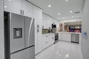456 SE 14th St, Dania Beach, FL 33004 - Photo 16