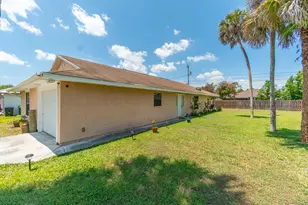 1573 SW Dycus Ave, Port Saint Lucie, FL 34953 - Photo 4