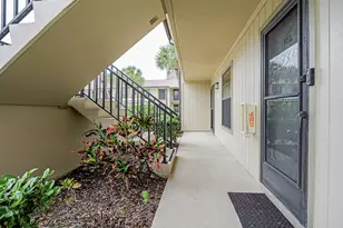 23 Plantation Dr, Vero Beach, FL 32966 - Photo 4