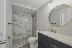 468 NE 206th Ln, Miami, FL 33179 - Photo 12