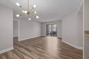 468 NE 206th Ln, Miami, FL 33179 - Photo 4