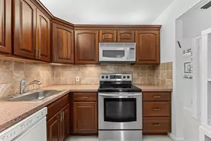 20500 W Country Club Dr, Aventura, FL 33180 - Photo 38
