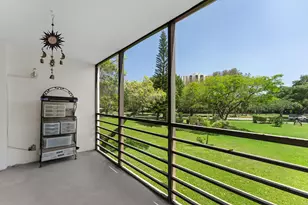 20500 W Country Club Dr, Aventura, FL 33180 - Photo 14