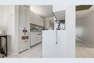 1200 SW 124th Terrace #208o, Pembroke Pines, FL 33027 - Photo 4