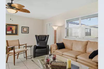 202 Brittany E, Delray Beach, FL 33446 - Photo 6