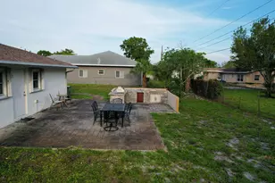 2881 NW 24th Ct, Fort Lauderdale, FL 33311 - Photo 32