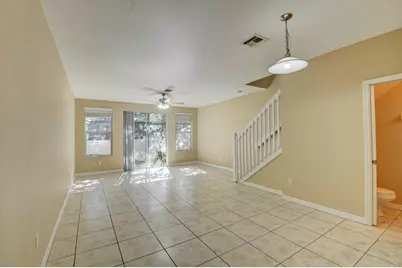 101 Harrington Court, Palm Springs, FL 33461 - Photo 6