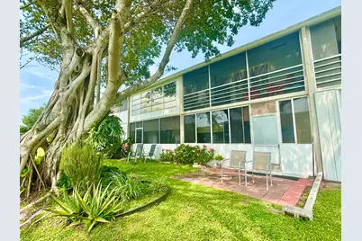 203 Farnham I, Deerfield Beach, FL 33442 - Photo 4