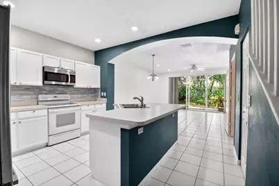 9695 Porta Leona Lane, Boynton Beach, FL 33472 - Photo 4