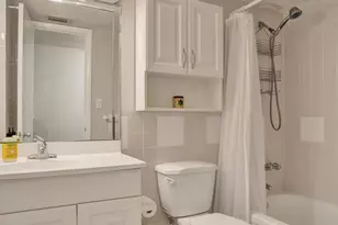 1400 Tallwood Ave, Hollywood, FL 33021 - Photo 32