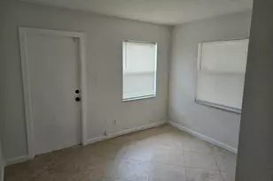 10207 NW 82nd St, Tamarac, FL 33321 - Photo 4