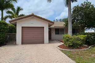 10207 NW 82nd St, Tamarac, FL 33321 - Photo 2