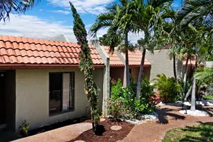 153 SE 7th St, Deerfield Beach, FL 33441 - Photo 1
