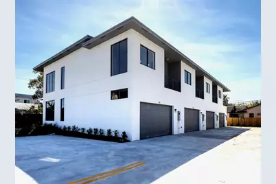 102 NW 41st Street #104, Oakland Park, FL 33309 - Photo 2