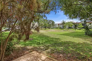 110 NW 70th St, Boca Raton, FL 33487 - Photo 24