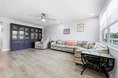 4002 Berkshire #4002, Deerfield Beach, FL 33442 - Photo 8
